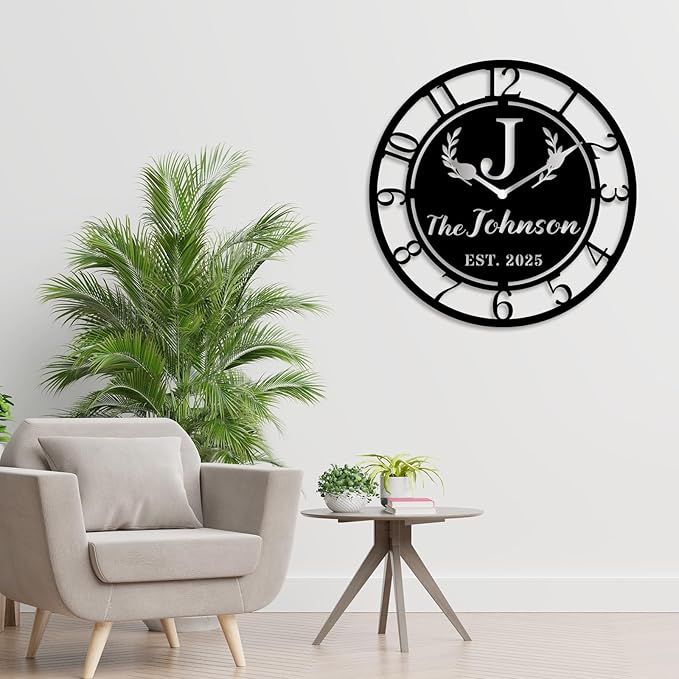 HZYCYYFC Personalized Metal Clock Sign, Custom Metal Clock,Personalized Gift, Black Gold and Silver Color Options, Housewarming Gift, Living Room Decor