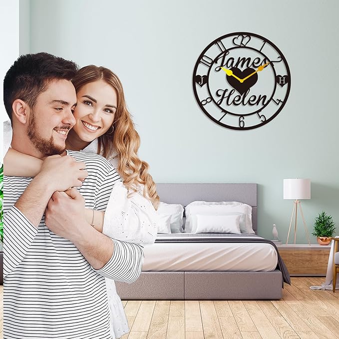 HZYCYYFC Personalized Metal Clock Sign, Custom Metal Clock,Personalized Gift, Black Gold and Silver Color Options, Housewarming Gift, Living Room Decor